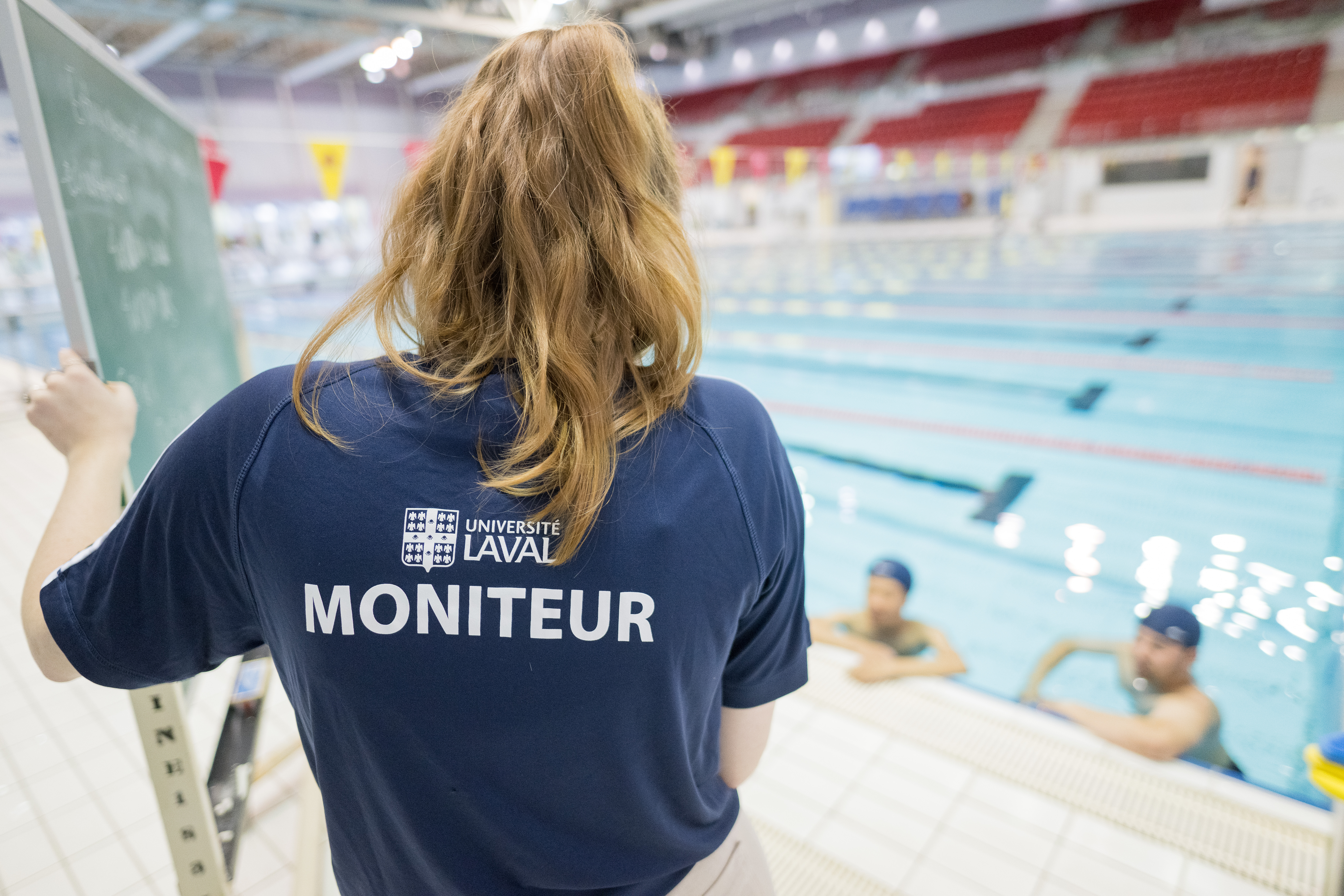 Moniteur spécialisé